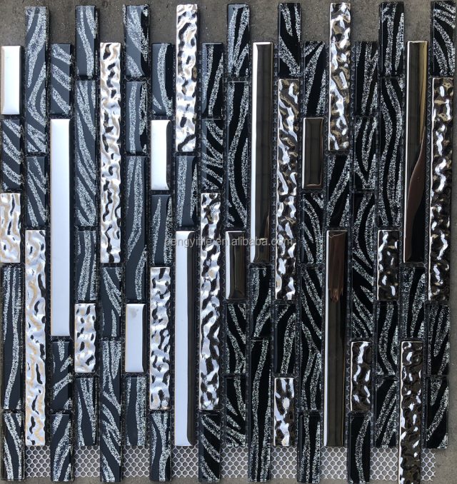 Create a luxurious bathroom with glass tile showers (4) Create a luxurious bathroom with glass tile showers (4)