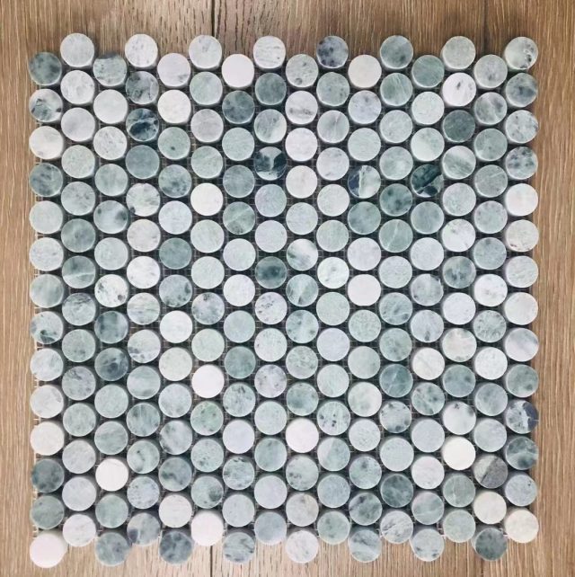 Create depth with our glass penny tile (3) Create depth with our glass penny tile (3)