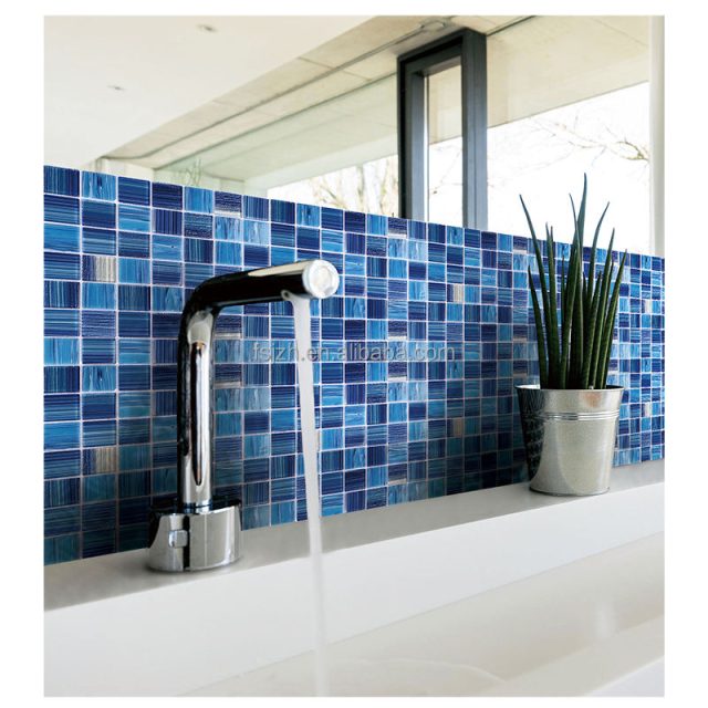Dive into luxury Glass mosaic tiles for contemporary living spaces (5) Dive into luxury Glass mosaic tiles for contemporary living spaces (5)