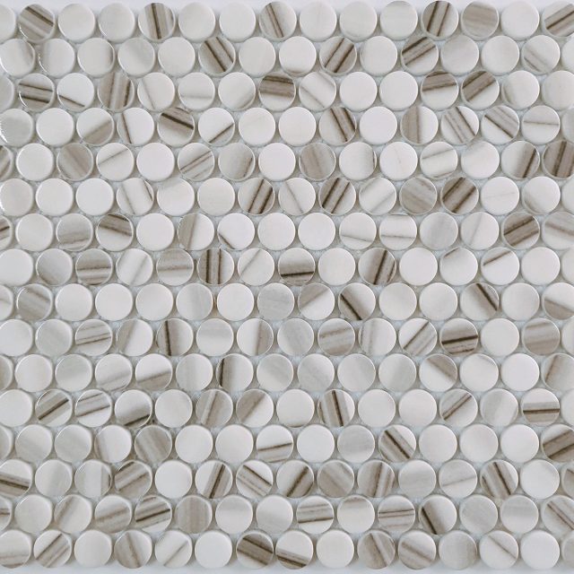 Easy-to-clean glass penny tile for busy areas (4) Easy-to-clean glass penny tile for busy areas (4)