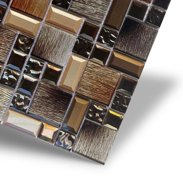 Elevate your outdoor entertaining Glass mosaic tiles for barbecues (3) Elevate your outdoor entertaining Glass mosaic tiles for barbecues (3)