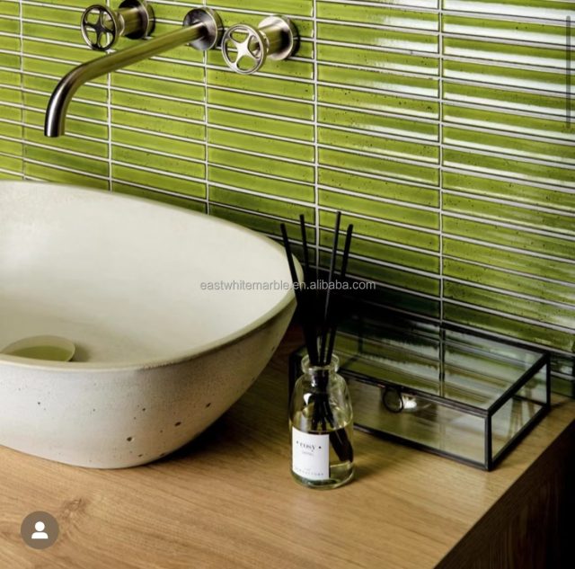 Enhance your walls with glass penny tile (5) Enhance your walls with glass penny tile (5)