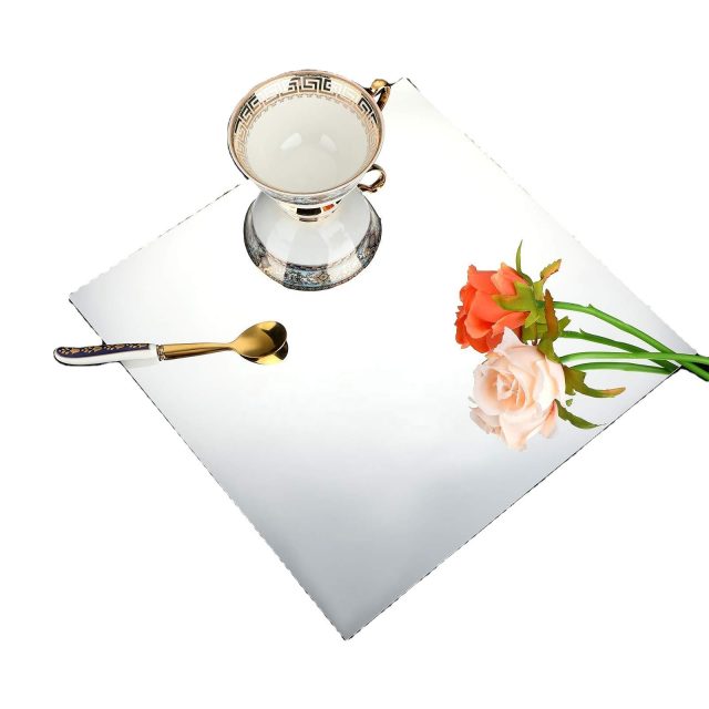 Sleek glass mirror tiles for urban apartments (2) Sleek glass mirror tiles for urban apartments (2)